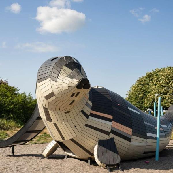 Nakskov Hestehovedet Strand legeplads sæl kvadrat