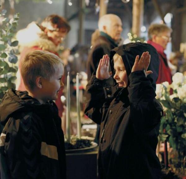 Engestofte Julemarked børn hygger