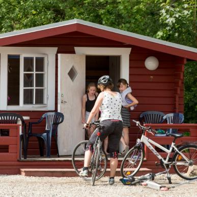 Maribo Sø Camping familie i hytte